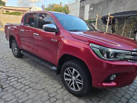 TOYOTA HILUX 2.8 SRX 4X4 CD 16V DIESEL 4P AUTOMÁTICO